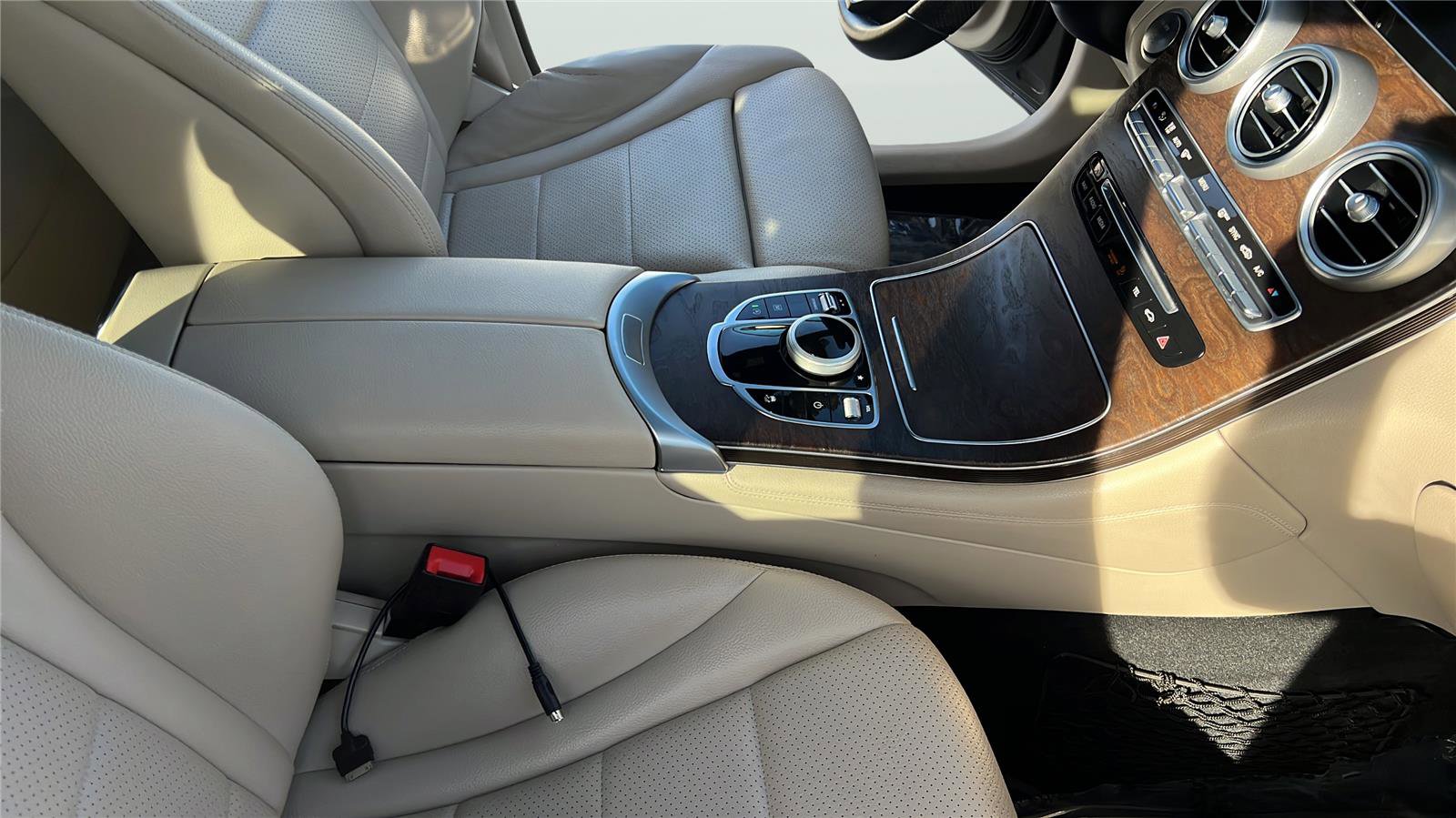 Used 2018 Mercedes-Benz GLC 300 image 21