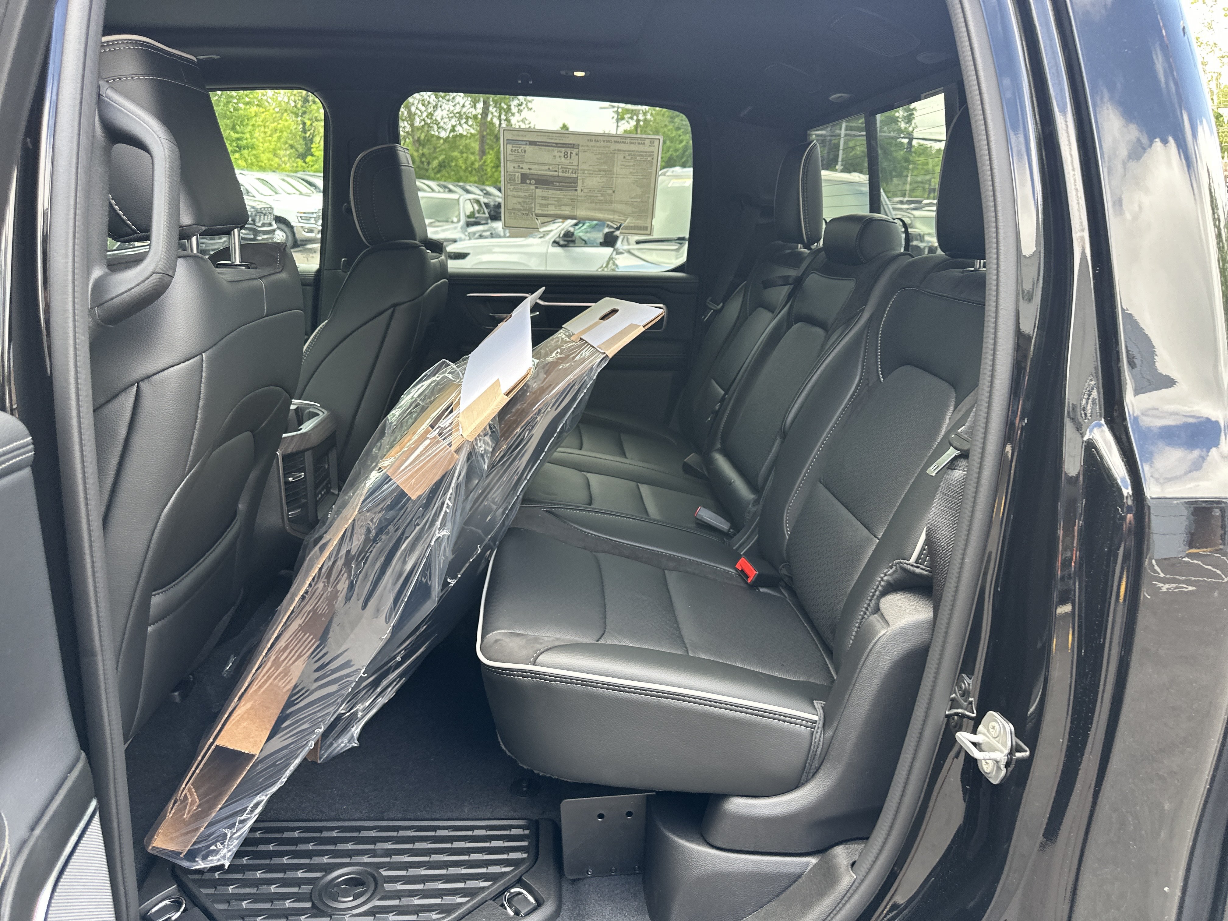 New 2026 RAM 1500 Laramie w/ Night Edition AWD/4WD image 30
