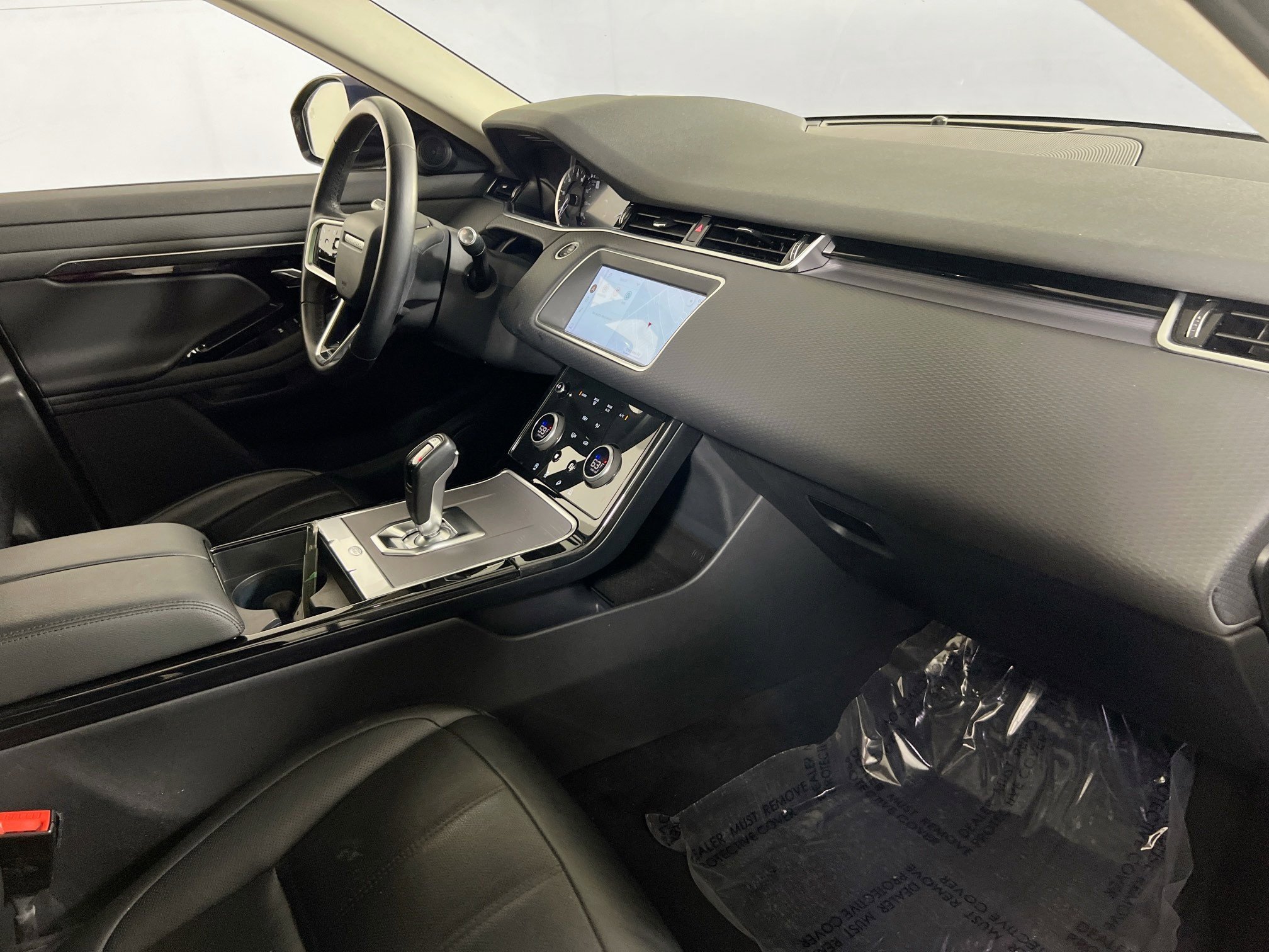 Used 2021 Land Rover Range Rover Evoque S image 27