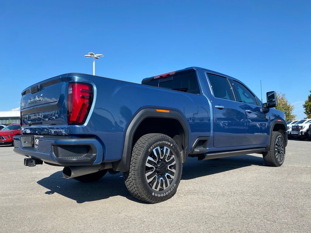 Used 2026 GMC Sierra 2500 Denali Ultimate AWD/4WD image 5