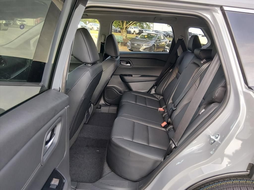 New 2026 Nissan Rogue Dark Armor AWD/4WD image 15