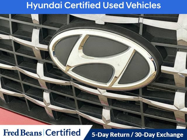 Certified 2025 Hyundai Venue SEL FWD image 28