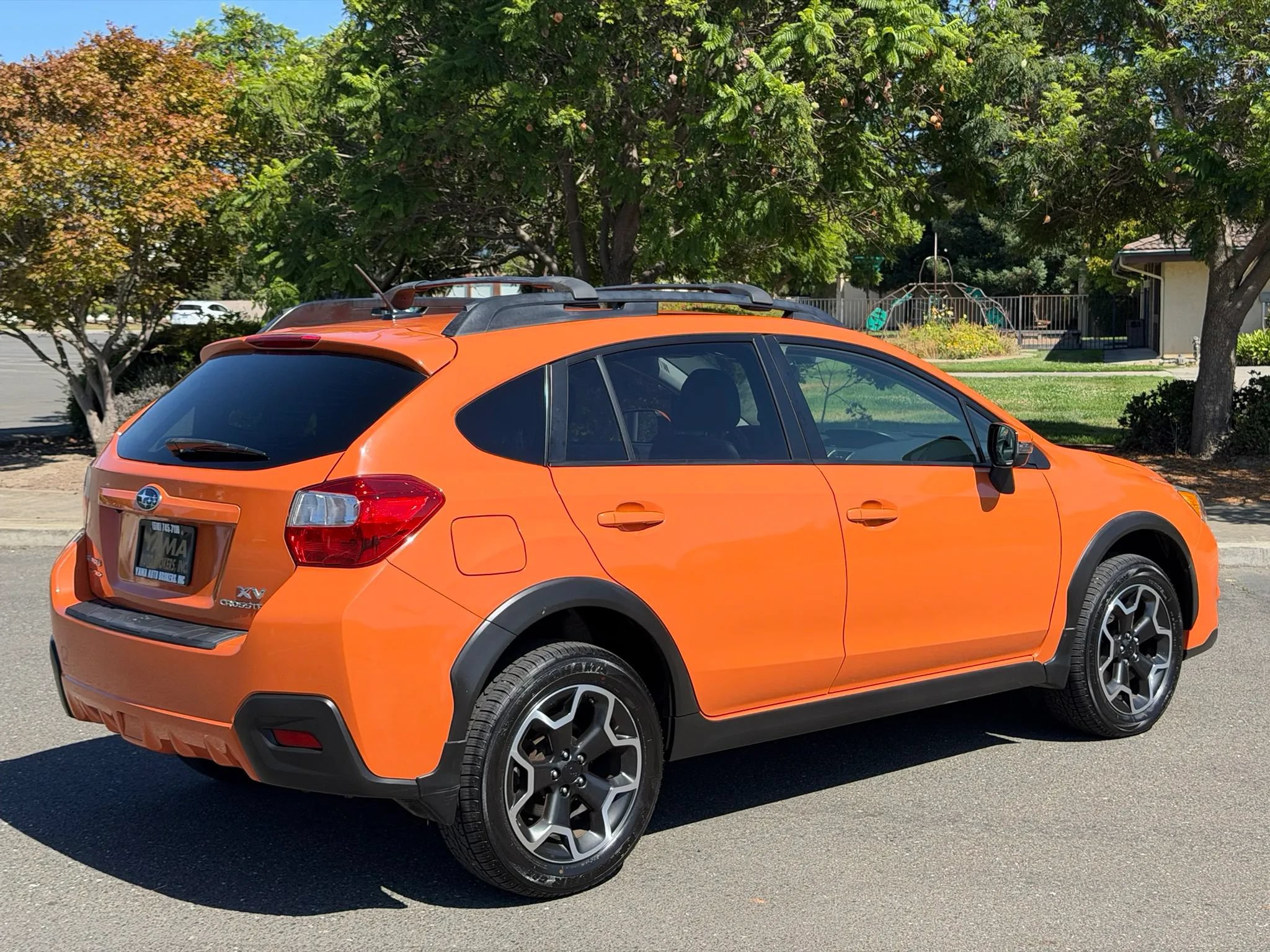 Used 2015 Subaru XV Crosstrek 2.0i Limited AWD/4WD image 5