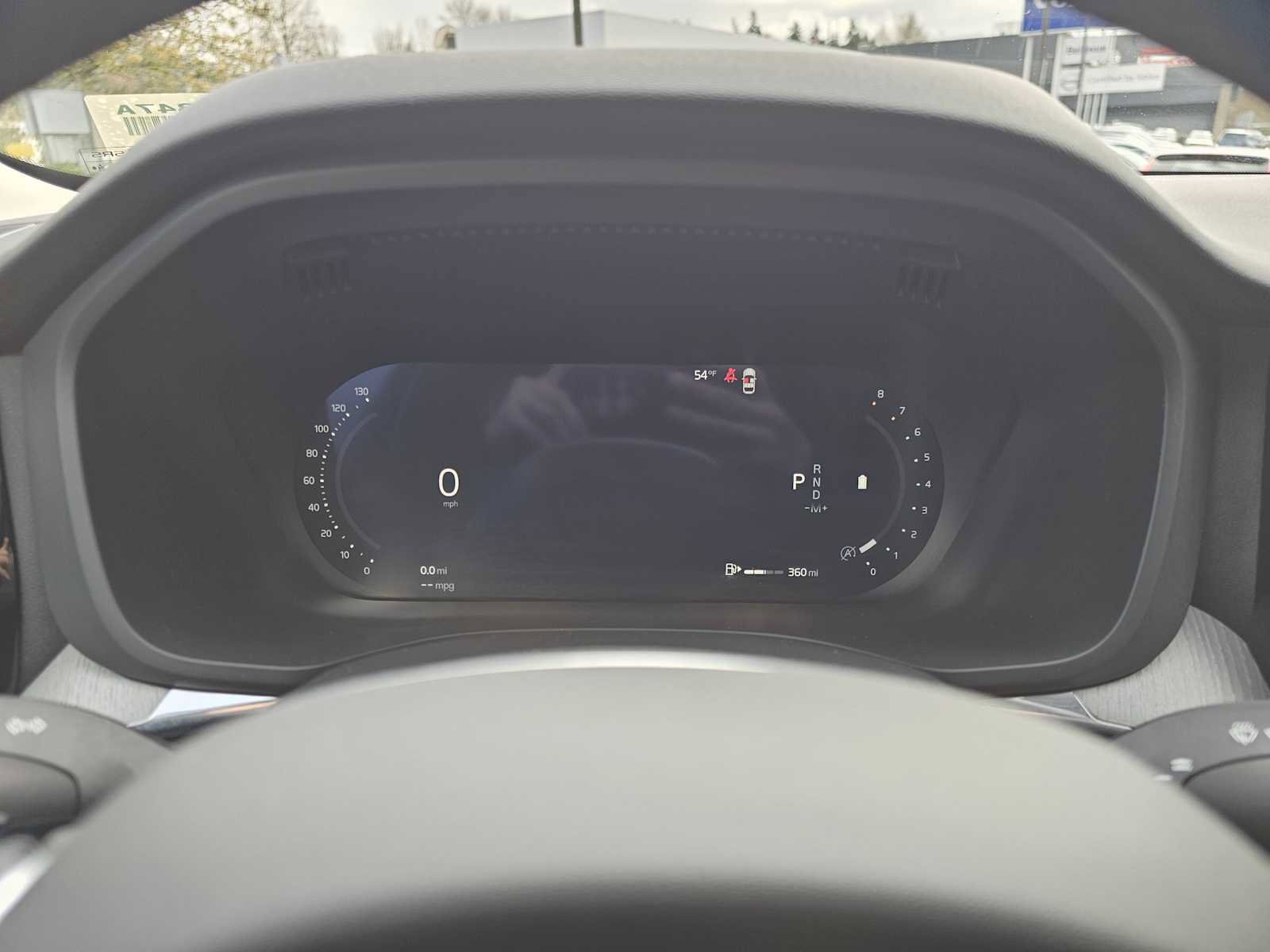 Certified 2025 Volvo XC60 B5 Plus AWD/4WD image 27