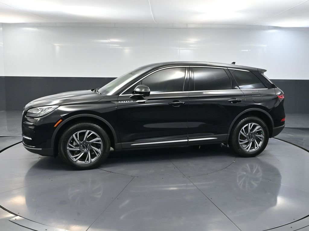 Used 2024 Lincoln Corsair AWD w/ Equipment Group 101A image 12