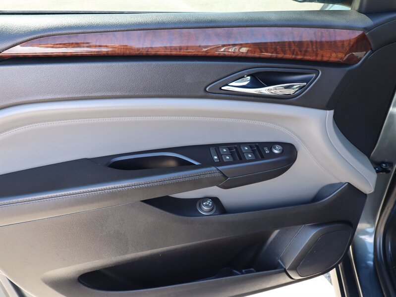 Used 2011 Cadillac SRX Premium AWD/4WD image 19