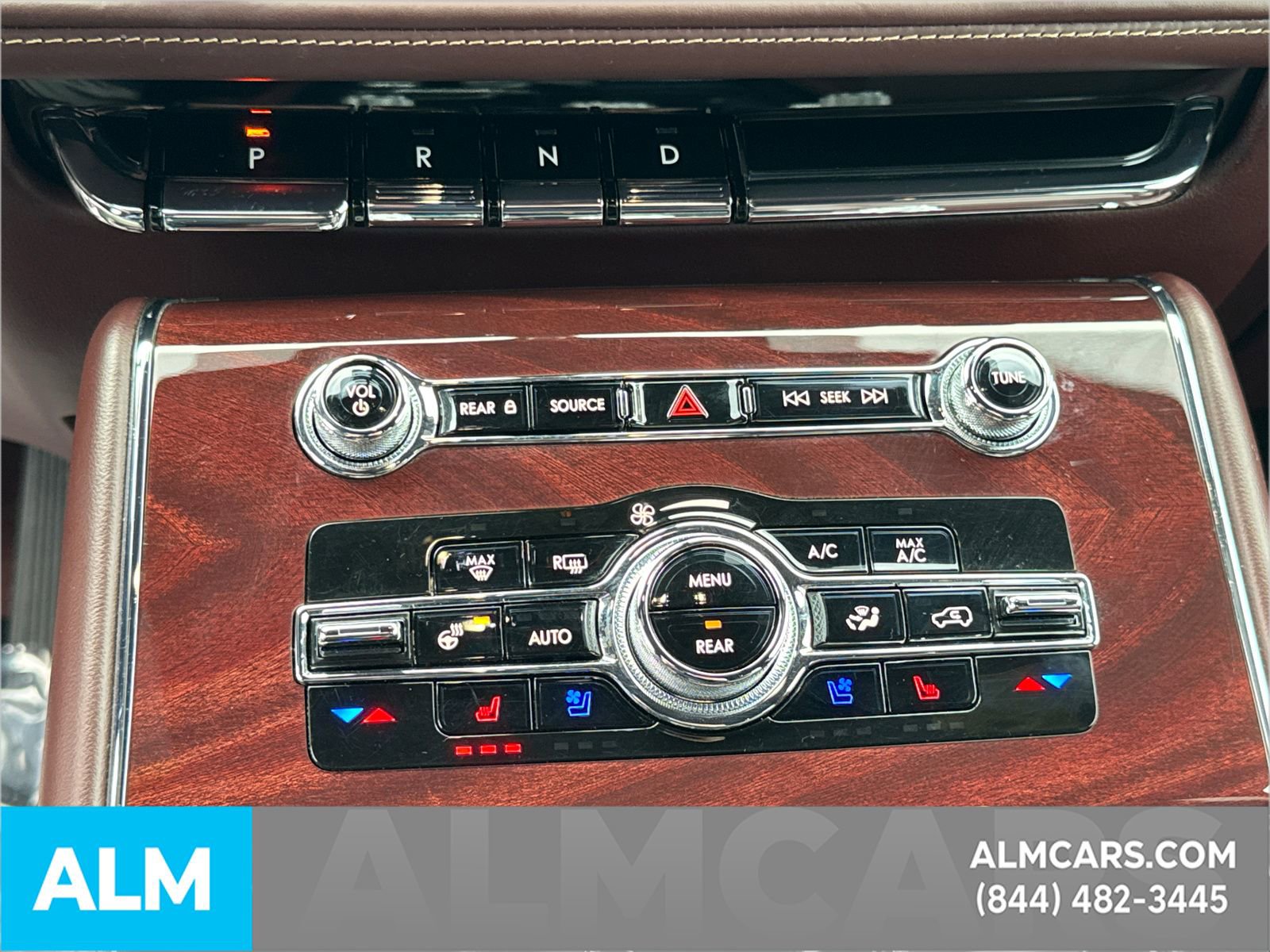 Used 2023 Lincoln Aviator Black Label w/ Class IV Trailer Tow Package image 36