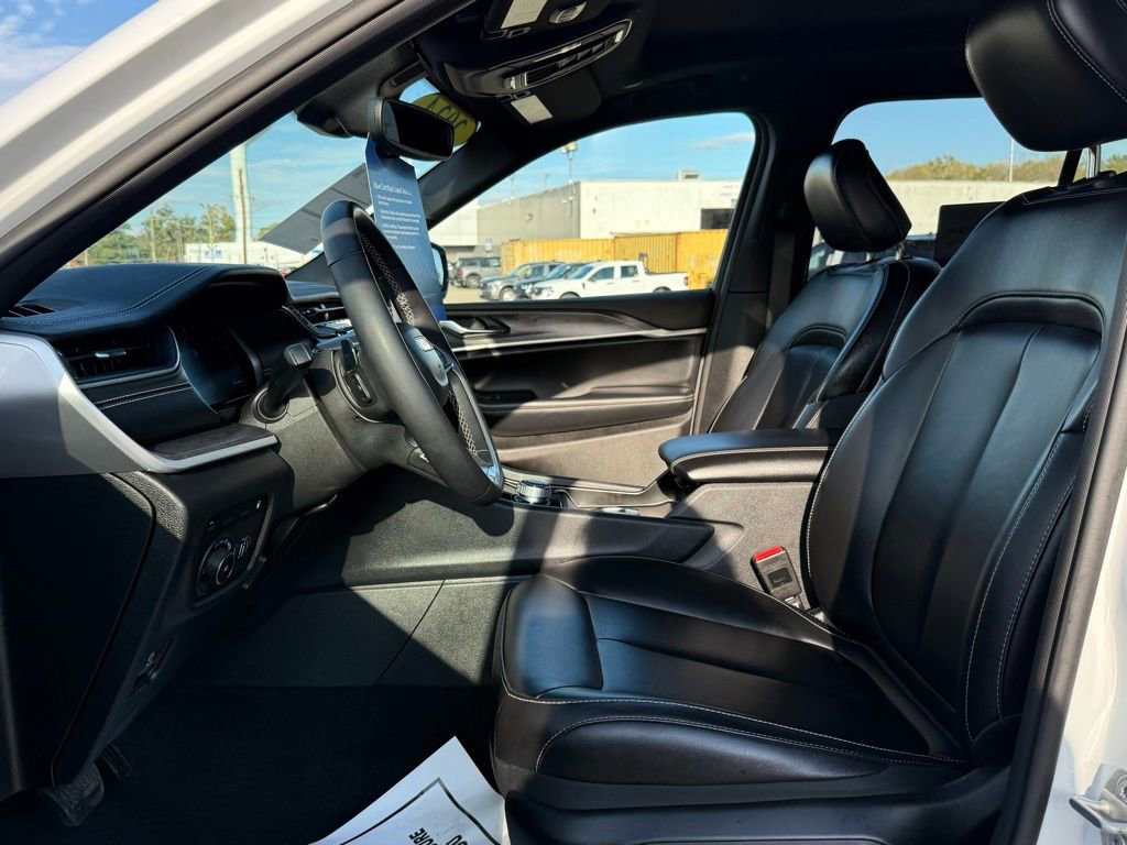 Used 2024 Jeep Grand Cherokee Limited 4xe image 39