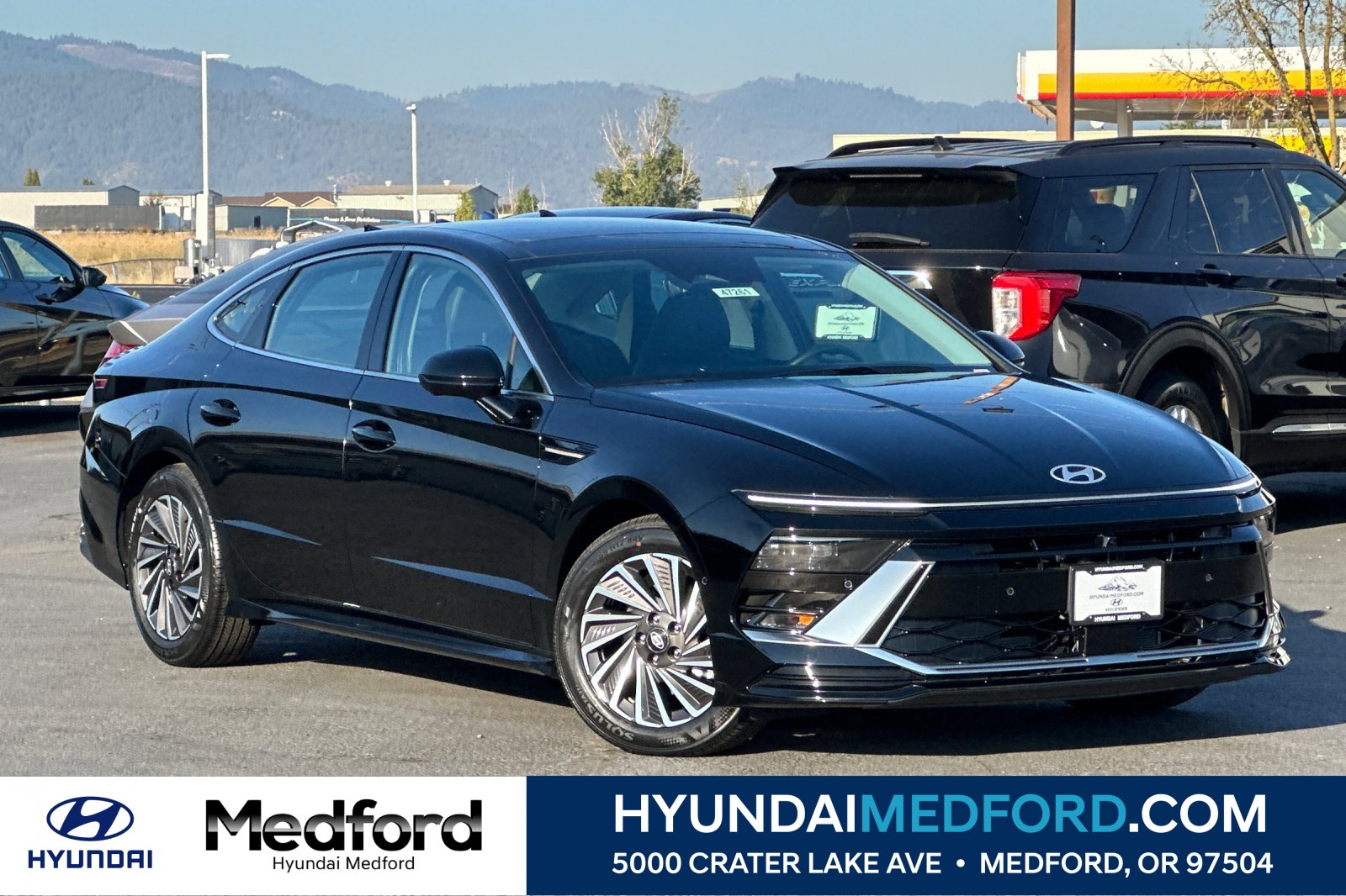 New 2025 Hyundai Sonata Limited FWD image 1
