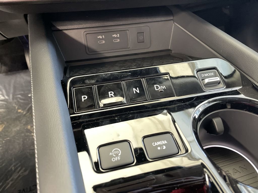 Certified 2025 Nissan Murano SV image 29