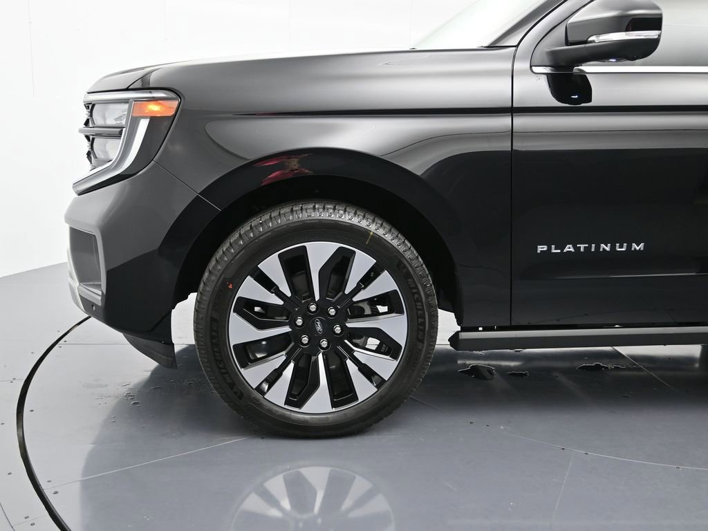 New 2026 Ford Expedition Platinum w/ Driver's Package AWD/4WD image 9