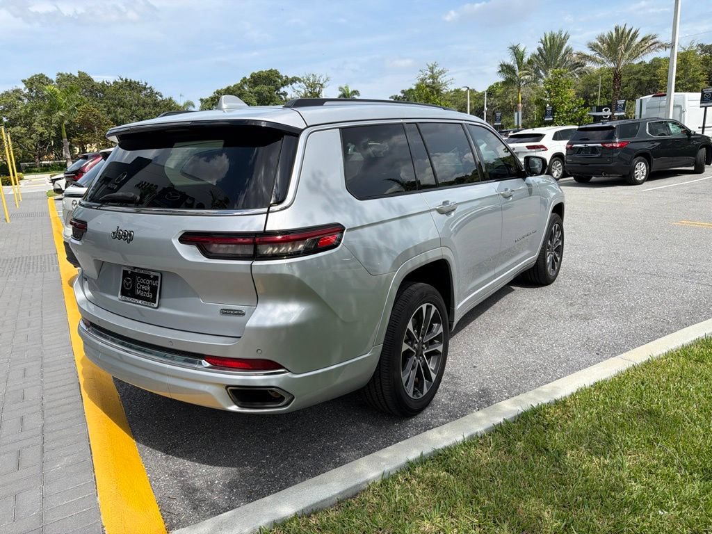 Used 2023 Jeep Grand Cherokee L Overland RWD image 6