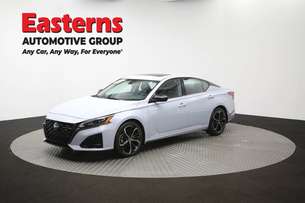 Used 2023 Nissan Altima 2.5 SR w/ SR Premium Package FWD image 57