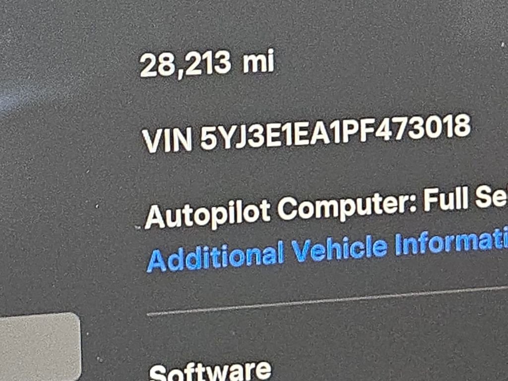 Used 2023 Tesla Model 3 Standard Range image 2