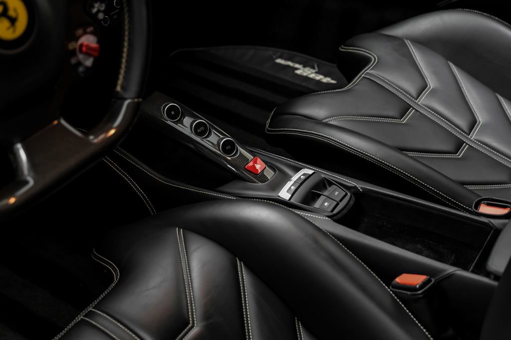 Used 2016 Ferrari 488 Spider RWD image 33