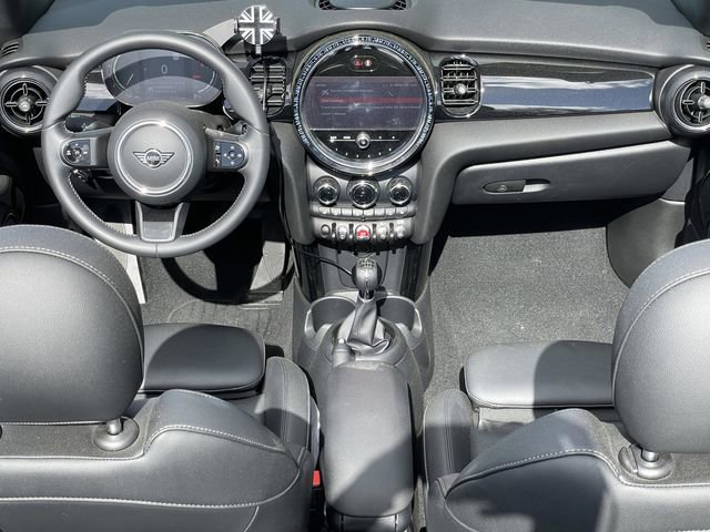 Used 2022 MINI Cooper S image 18