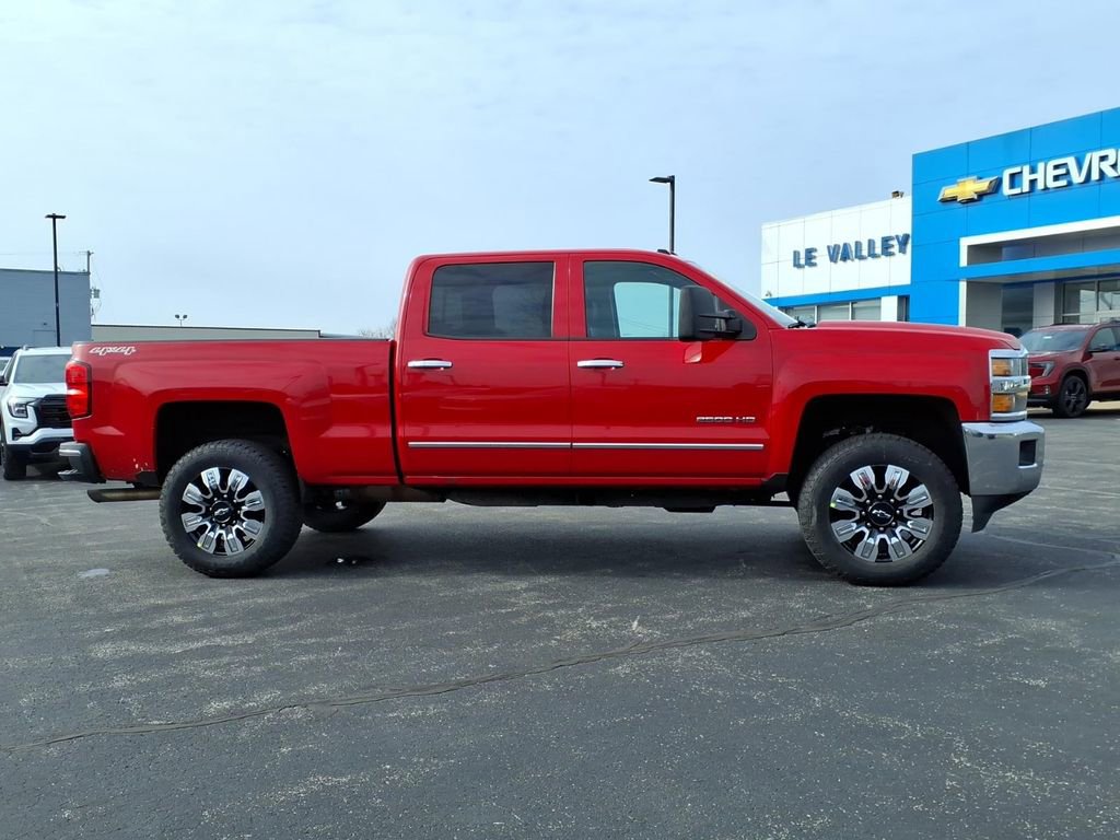Used 2015 Chevrolet Silverado 2500 LTZ w/ LTZ Plus Package image 4