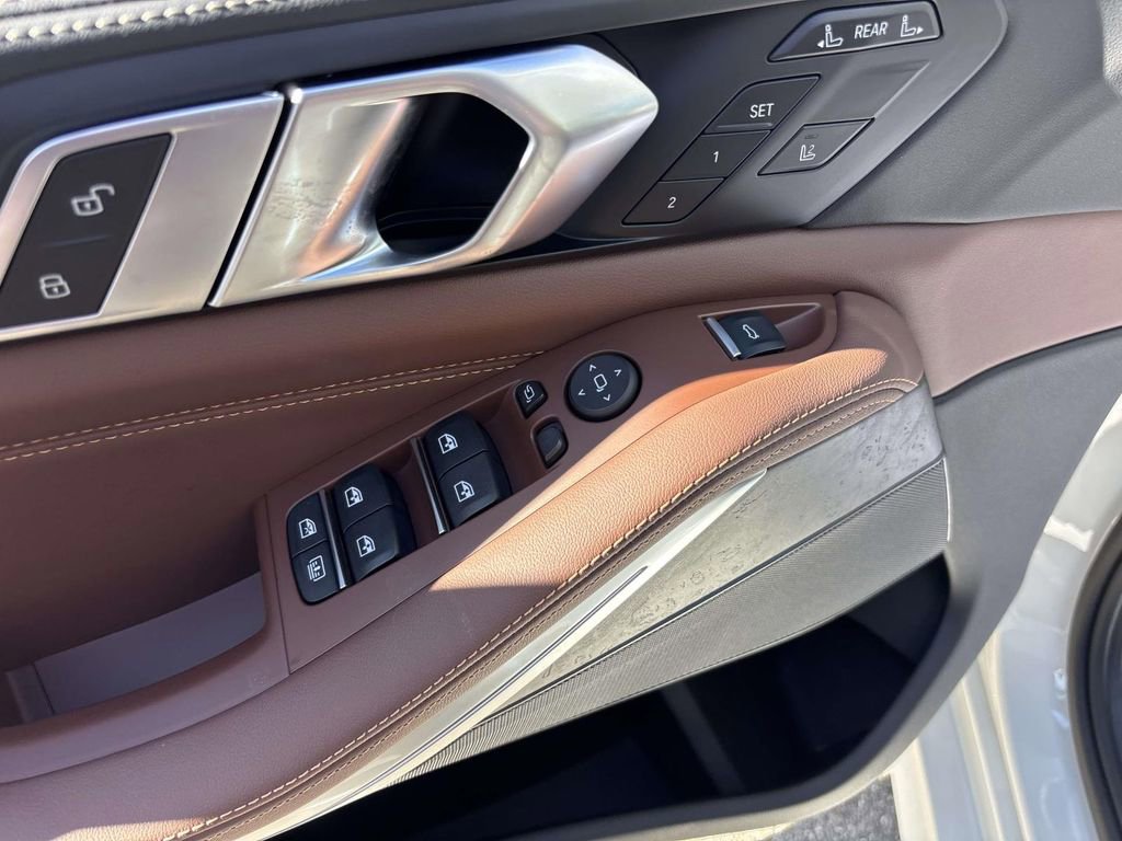 New 2026 BMW X7 xDrive40i w/ M Sport Package image 13