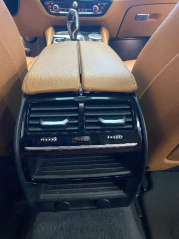 Used 2018 BMW 530i w/ Premium Package image 24