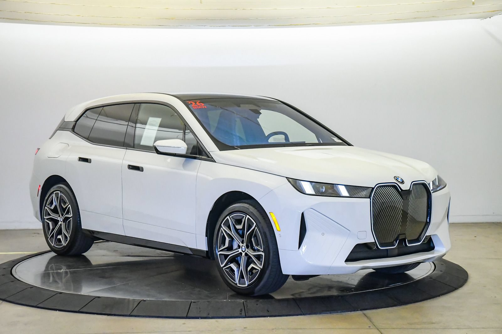 Used 2026 BMW iX xDrive60 AWD/4WD image 6