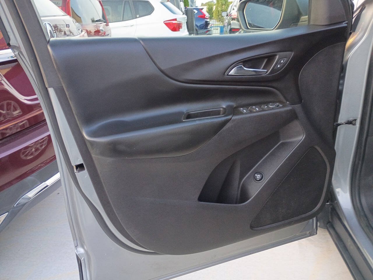 Used 2024 Chevrolet Equinox LT w/ Driver Convenience Package AWD/4WD image 13
