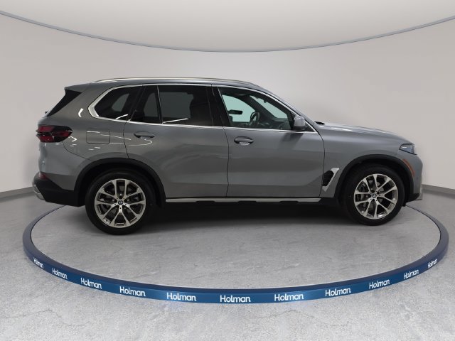 Certified 2024 BMW X5 xDrive40i w/ Premium Package AWD/4WD image 4