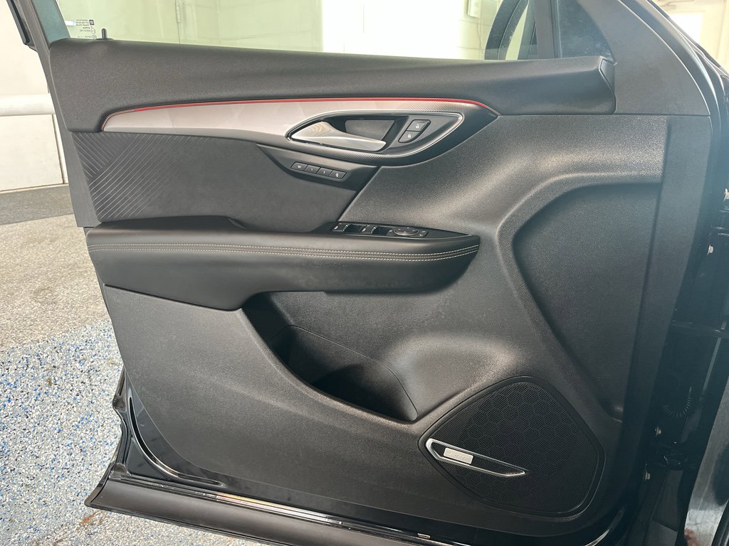 Used 2025 Buick Envision Sport Touring image 27