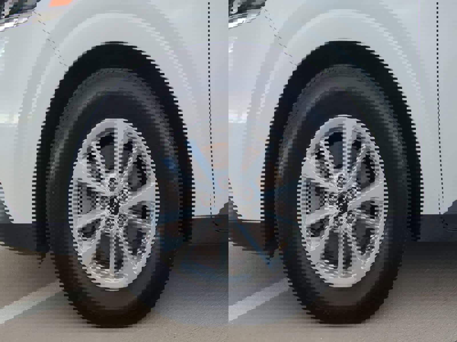 Certified 2024 Kia Carnival LX image 12