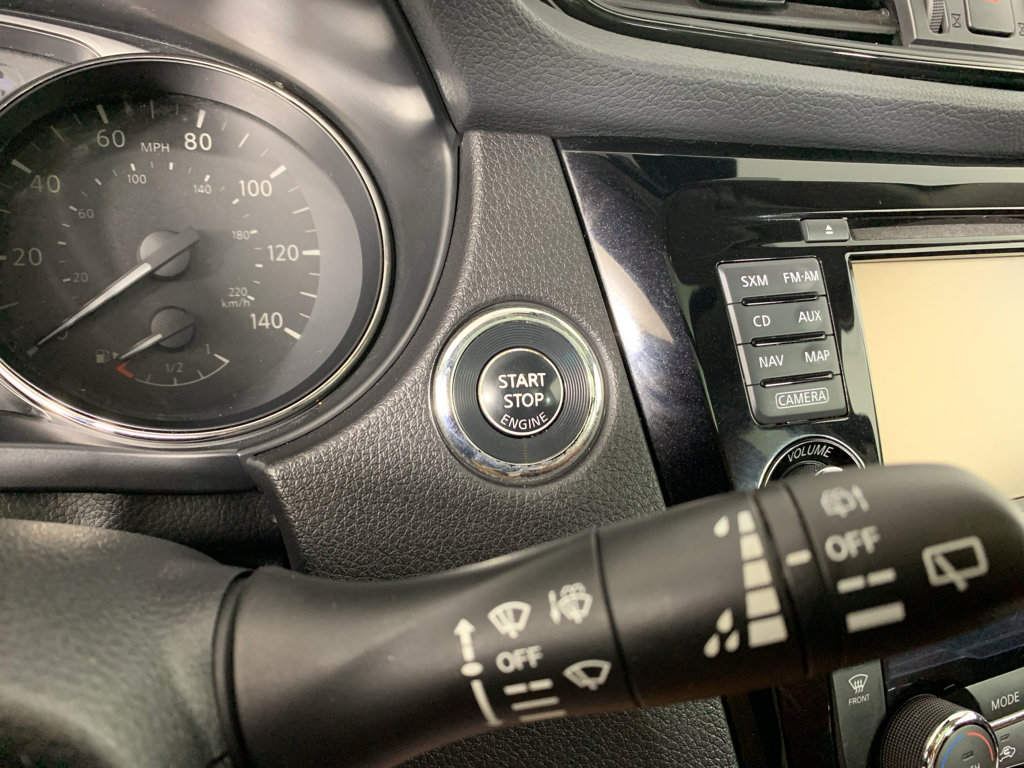 Used 2017 Nissan Rogue SL w/ SL Premium Package image 18