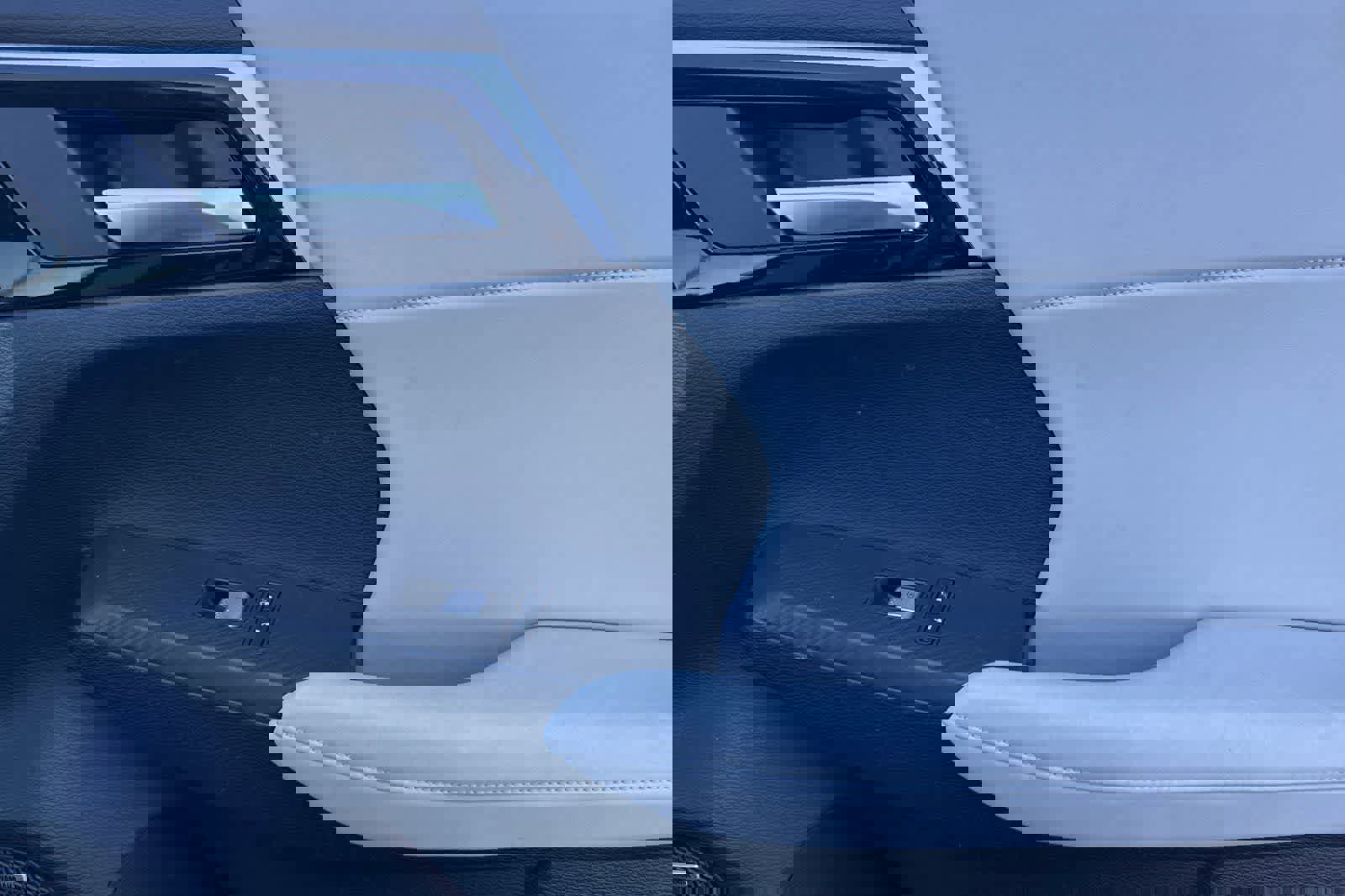 Used 2025 Mitsubishi Outlander SE image 19