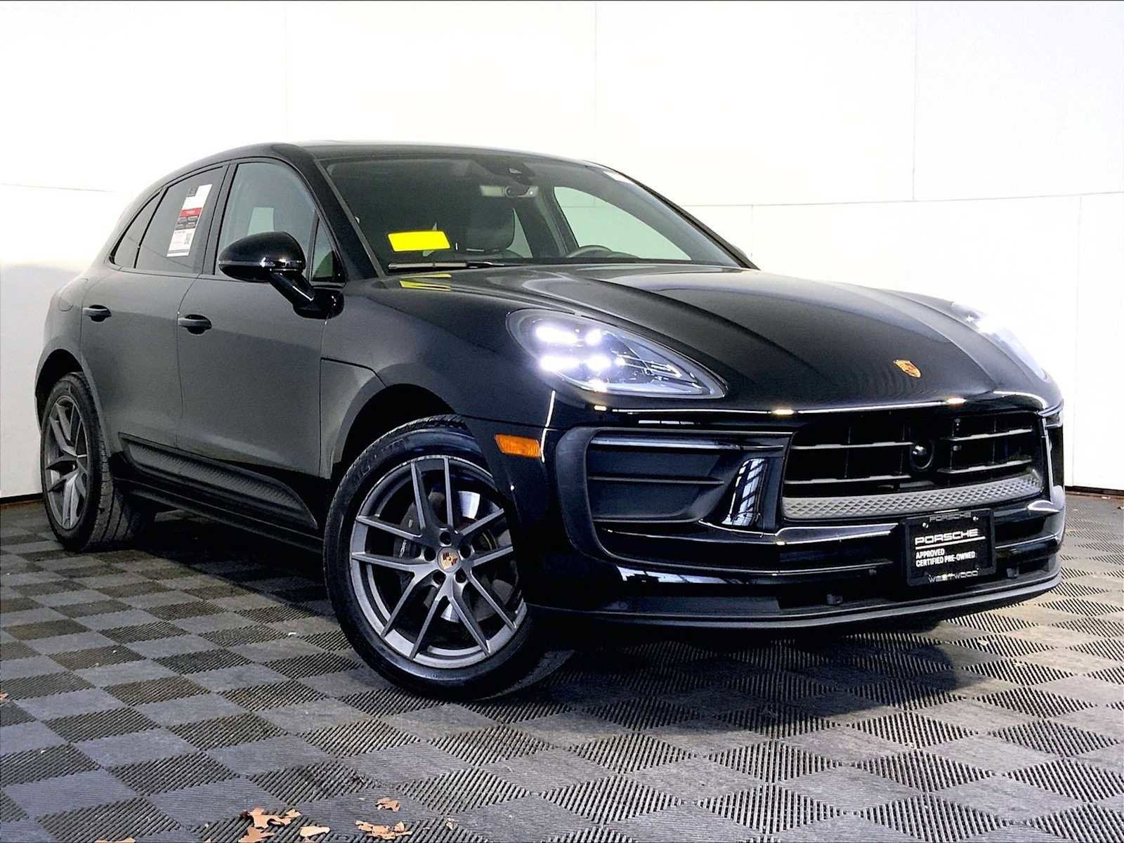 Certified 2024 Porsche Macan image 9