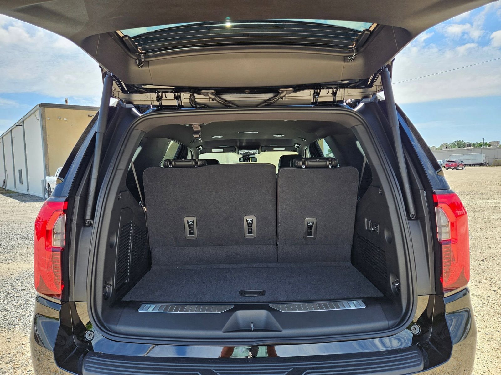 New 2026 GMC Yukon Denali AWD/4WD image 4