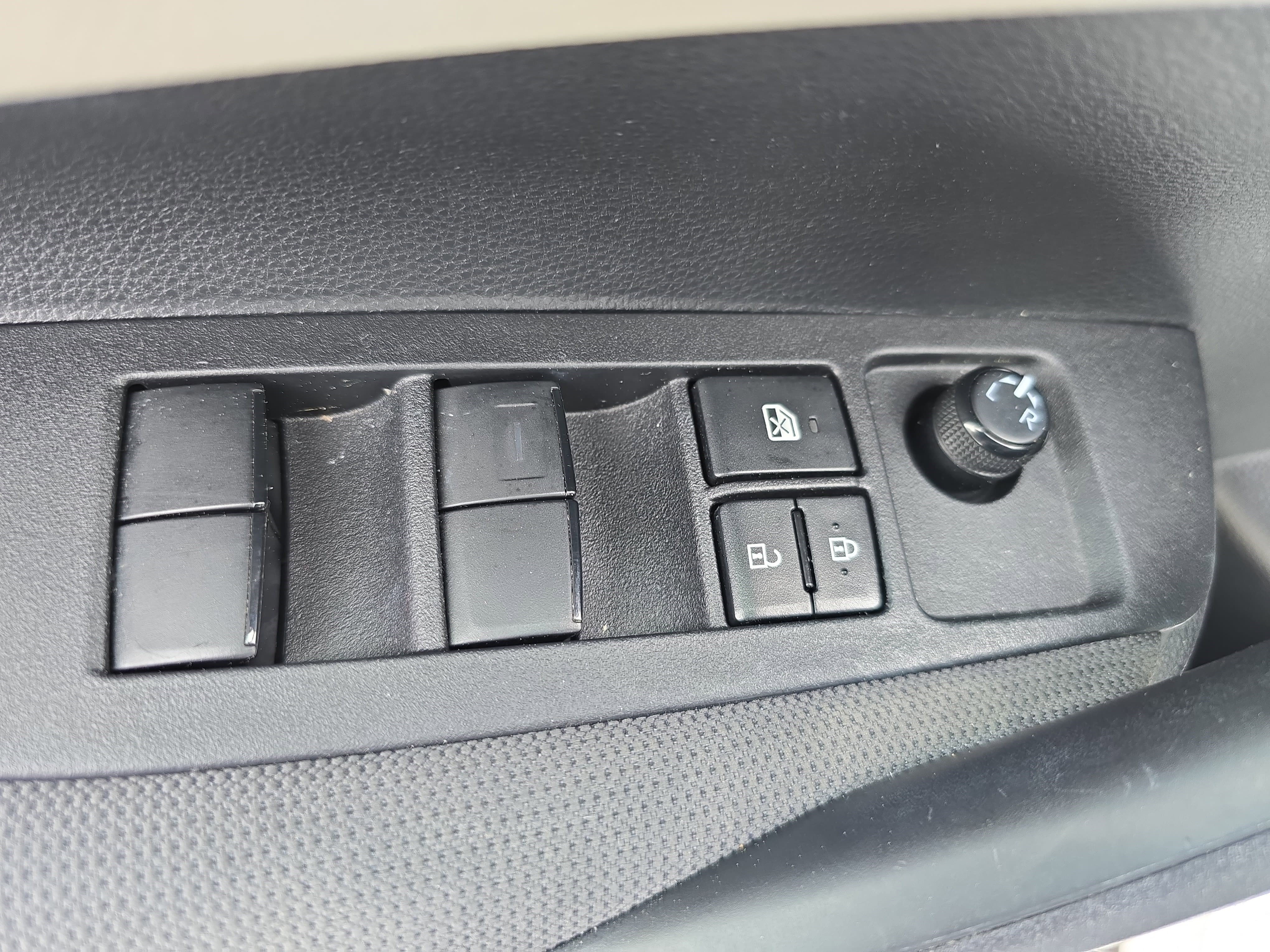 Used 2024 Toyota Corolla LE image 28