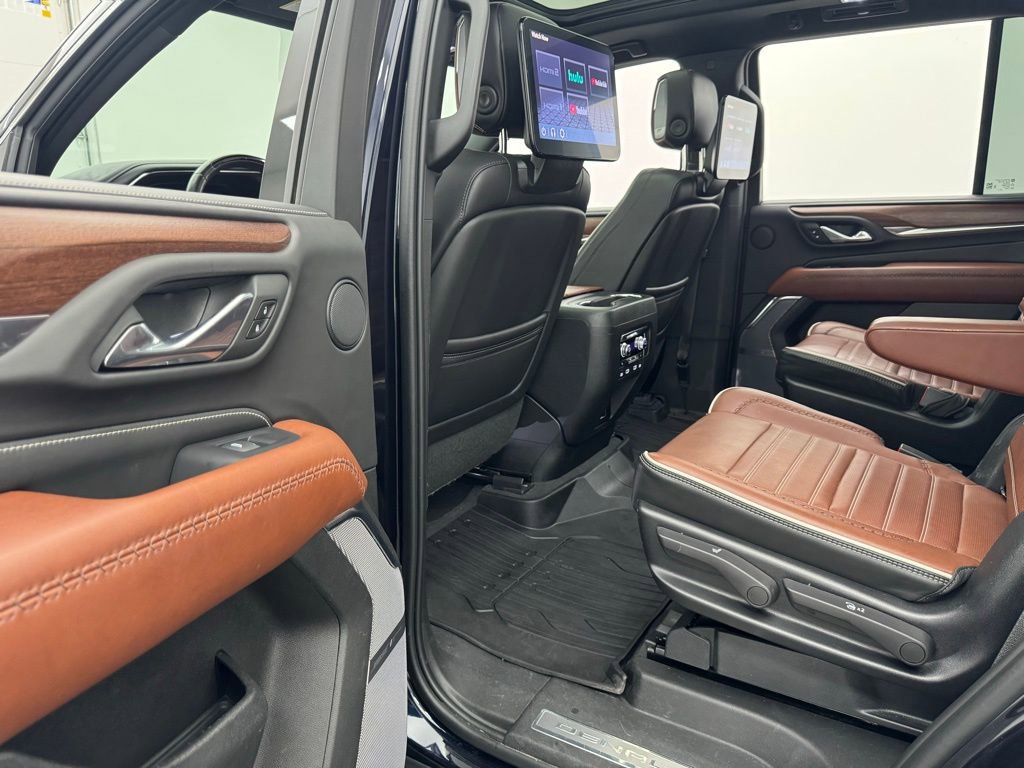 Used 2023 GMC Yukon Denali Ultimate AWD/4WD image 48