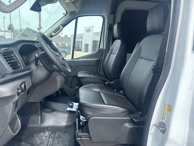 New 2026 Ford Transit 250 148 Medium Roof image 9