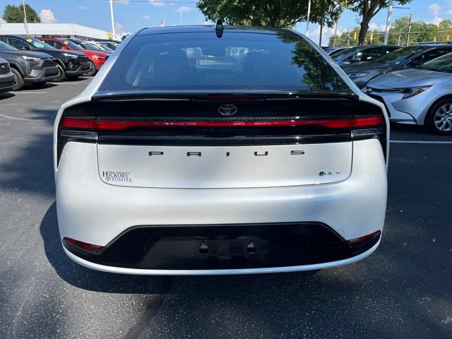 New 2027 Toyota Prius Limited w/ Limited Premium Package FWD image 6