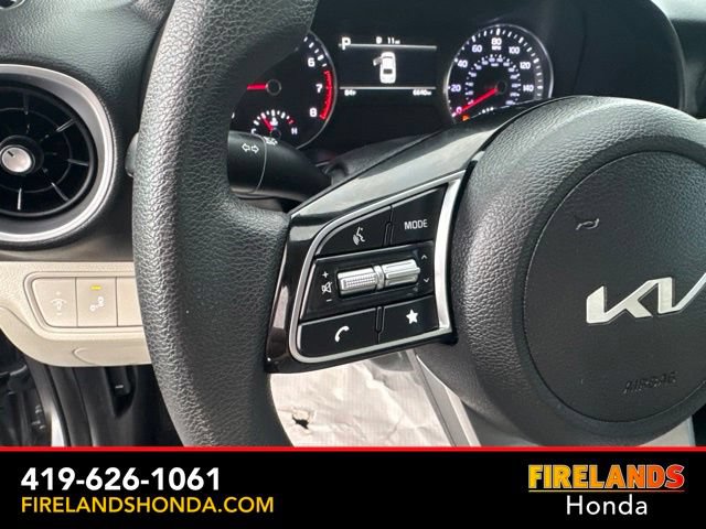 Used 2023 Kia Forte LXS w/ LXS Technology Package FWD image 19