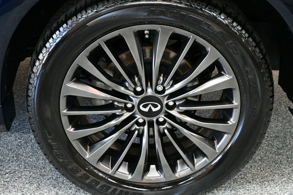 Used 2024 INFINITI QX80 Sensory AWD/4WD image 19