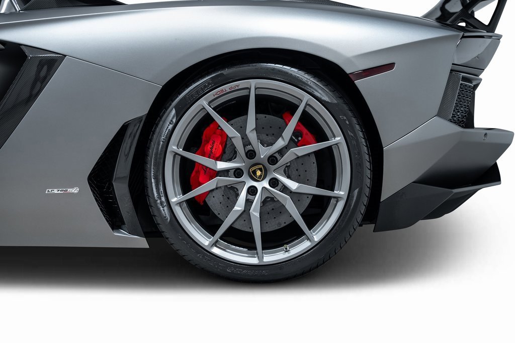 Used 2017 Lamborghini Aventador LP 700-4 image 30