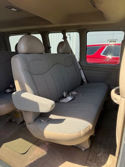 Used 1997 Chevrolet Express 1500 Passenger w/ Preferred Equipment Group RWD image 7