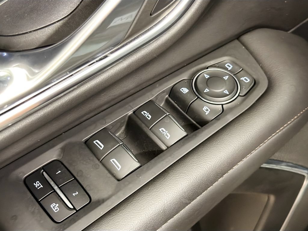 Used 2023 Chevrolet Tahoe High Country AWD/4WD image 19