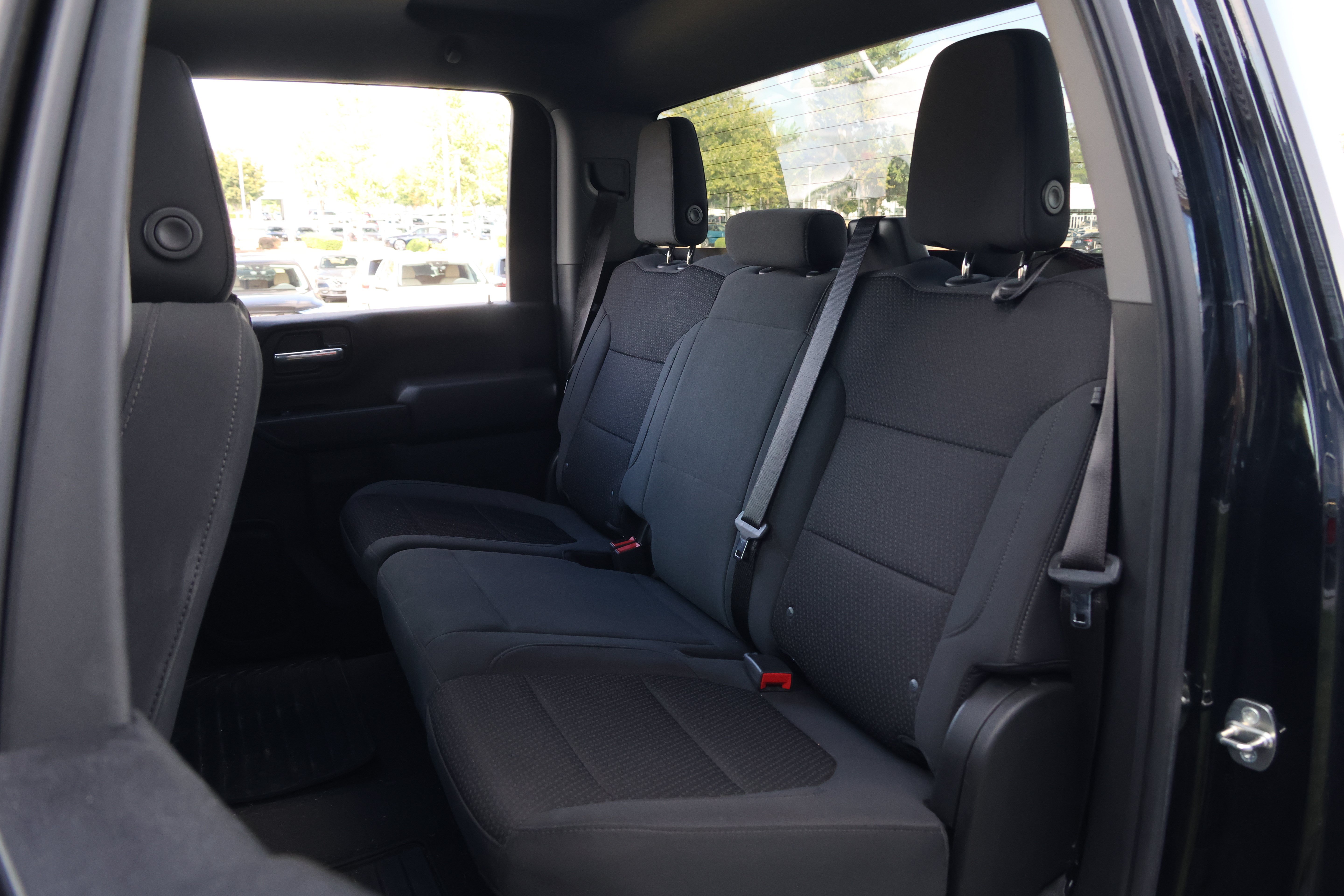 Used 2022 Chevrolet Silverado 2500 Custom w/ Custom Value Package AWD/4WD image 33