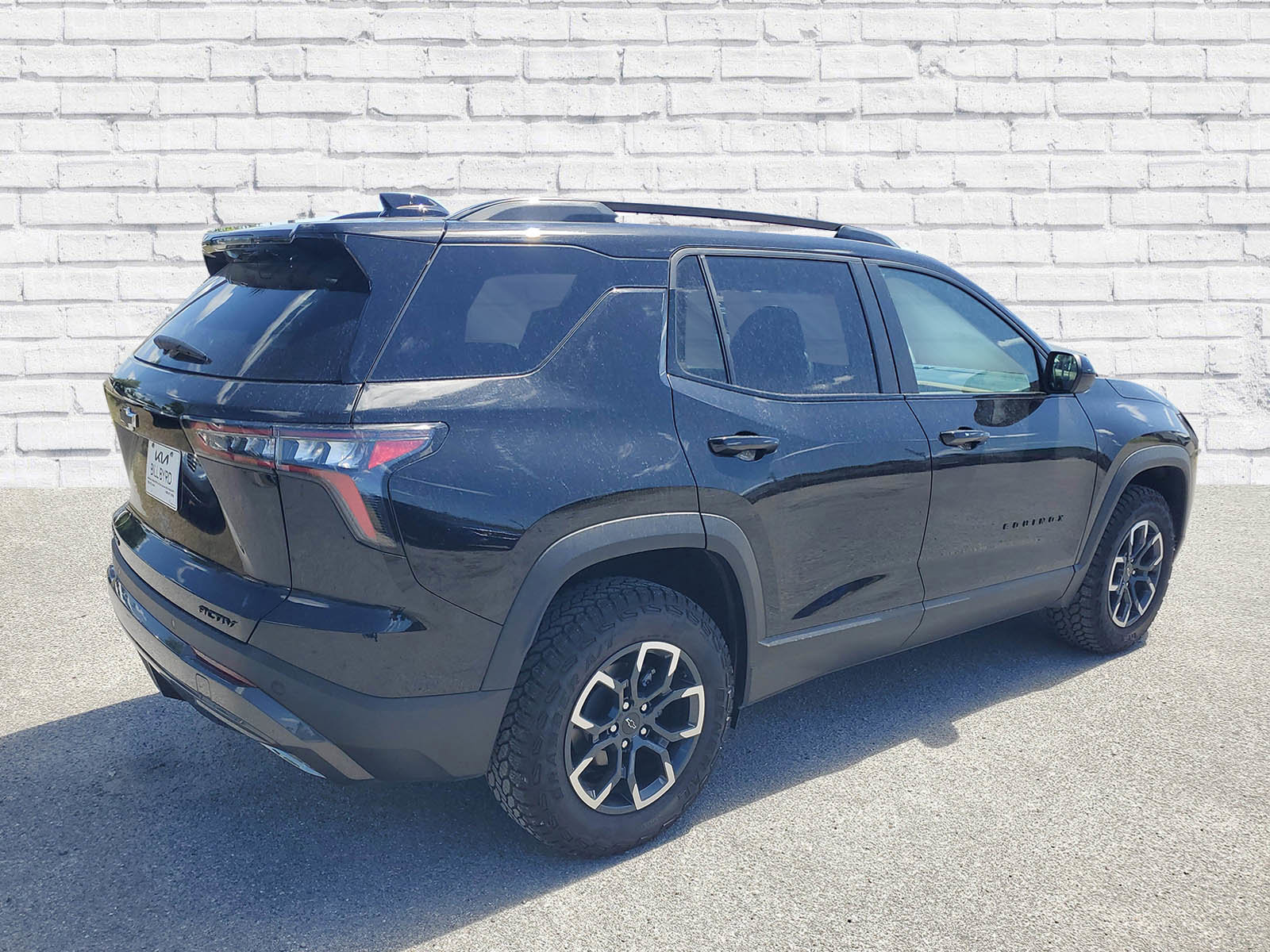 Used 2025 Chevrolet Equinox ACTIV AWD/4WD image 4