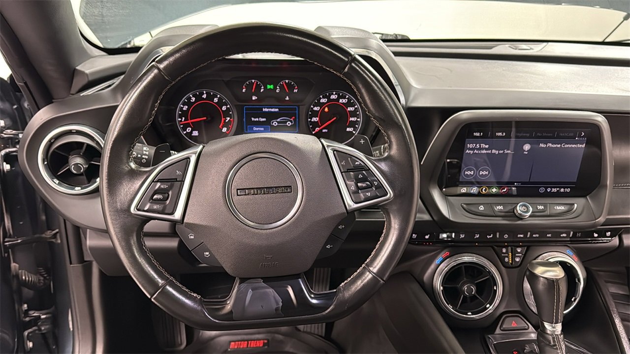 Used 2020 Chevrolet Camaro LT w/ RS Package image 9