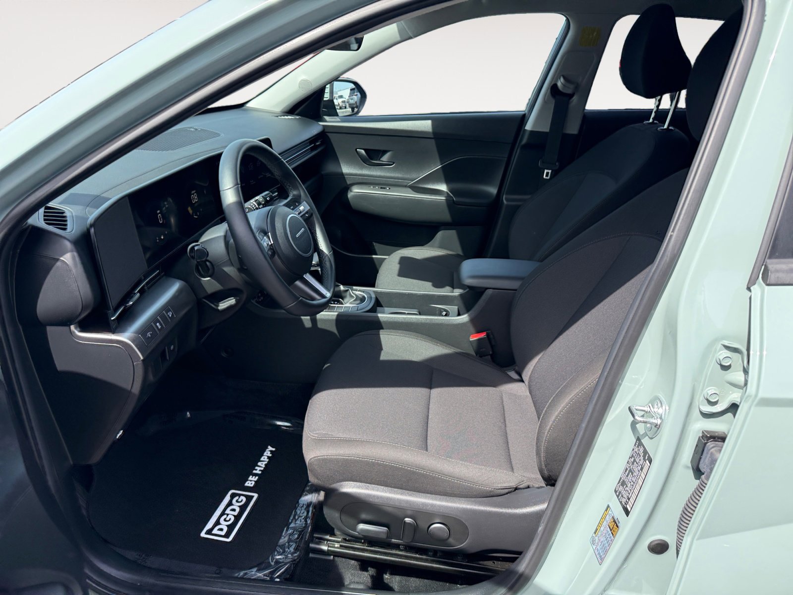 Certified 2025 Hyundai Kona SEL image 10