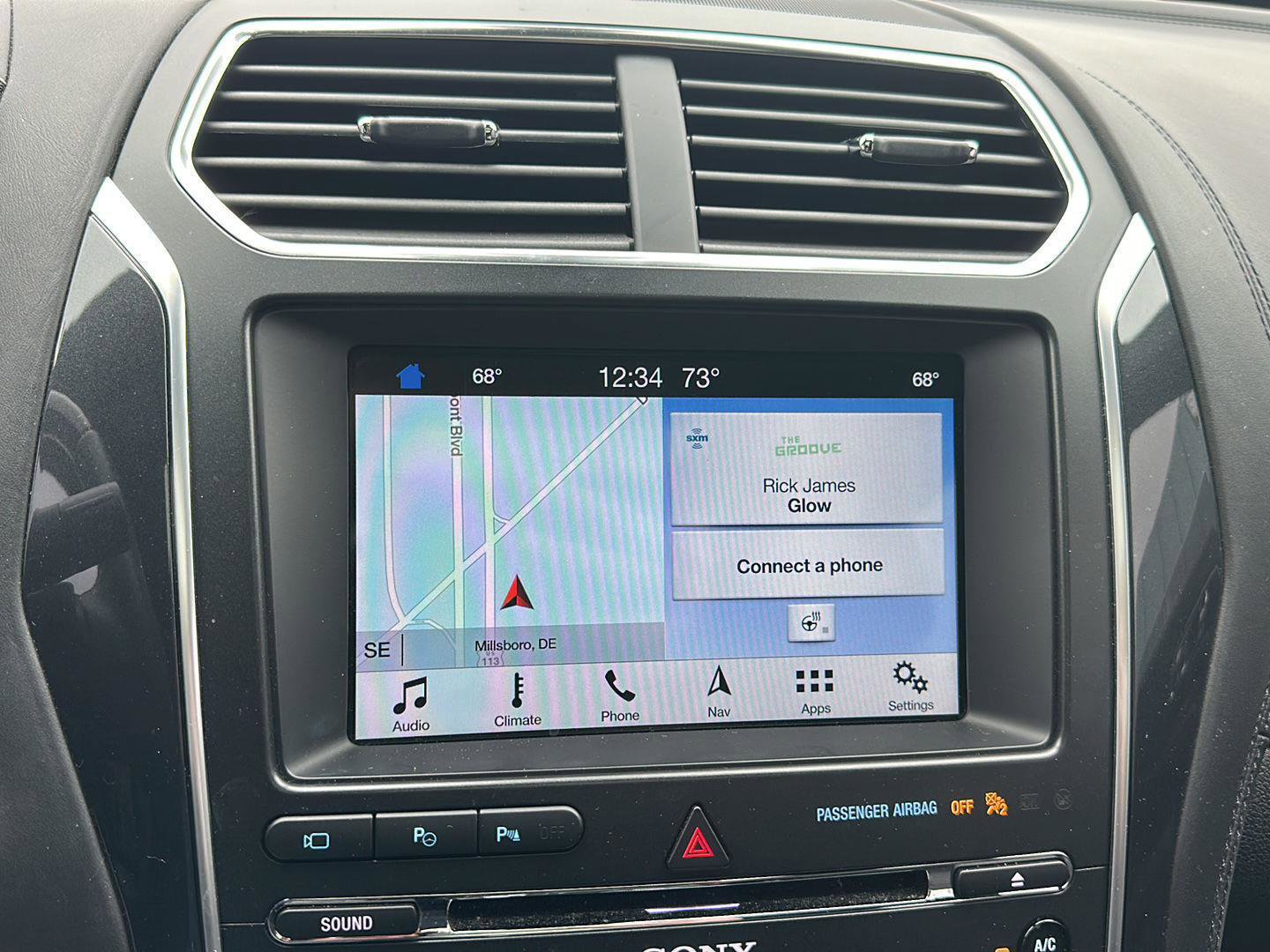 Used 2018 Ford Explorer Platinum AWD/4WD image 21