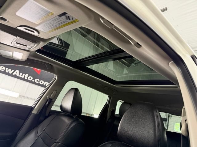 Used 2016 Nissan Rogue SL w/ SL Premium Package AWD/4WD image 20