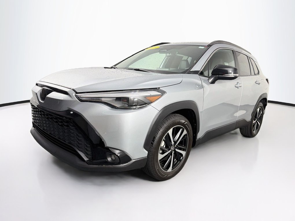 Used 2025 Toyota Corolla Cross AWD Hybrid image 3