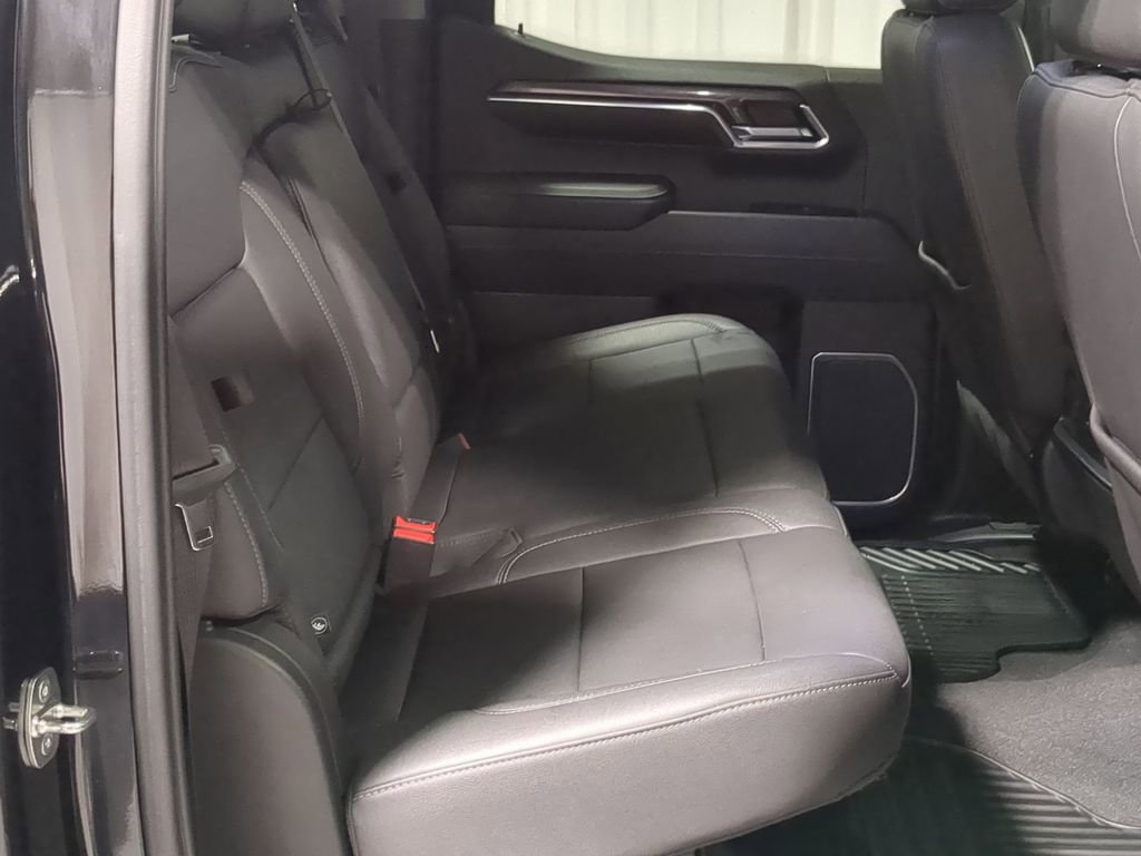 Used 2023 Chevrolet Silverado 1500 LTZ image 34