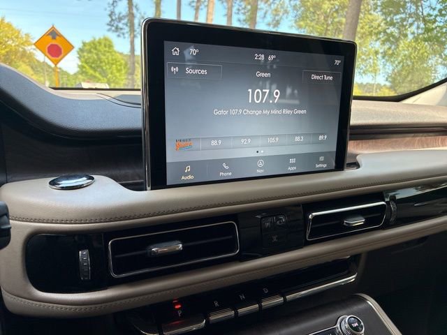 Used 2020 Lincoln Aviator Reserve w/ Elements Package Plus AWD/4WD image 31